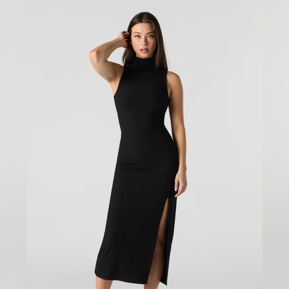 Ribbed Knit Mock Neck Midi Dress